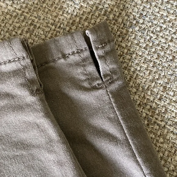 Wit & Wisdom taupe stretch Jeans - Picture 2 of 6